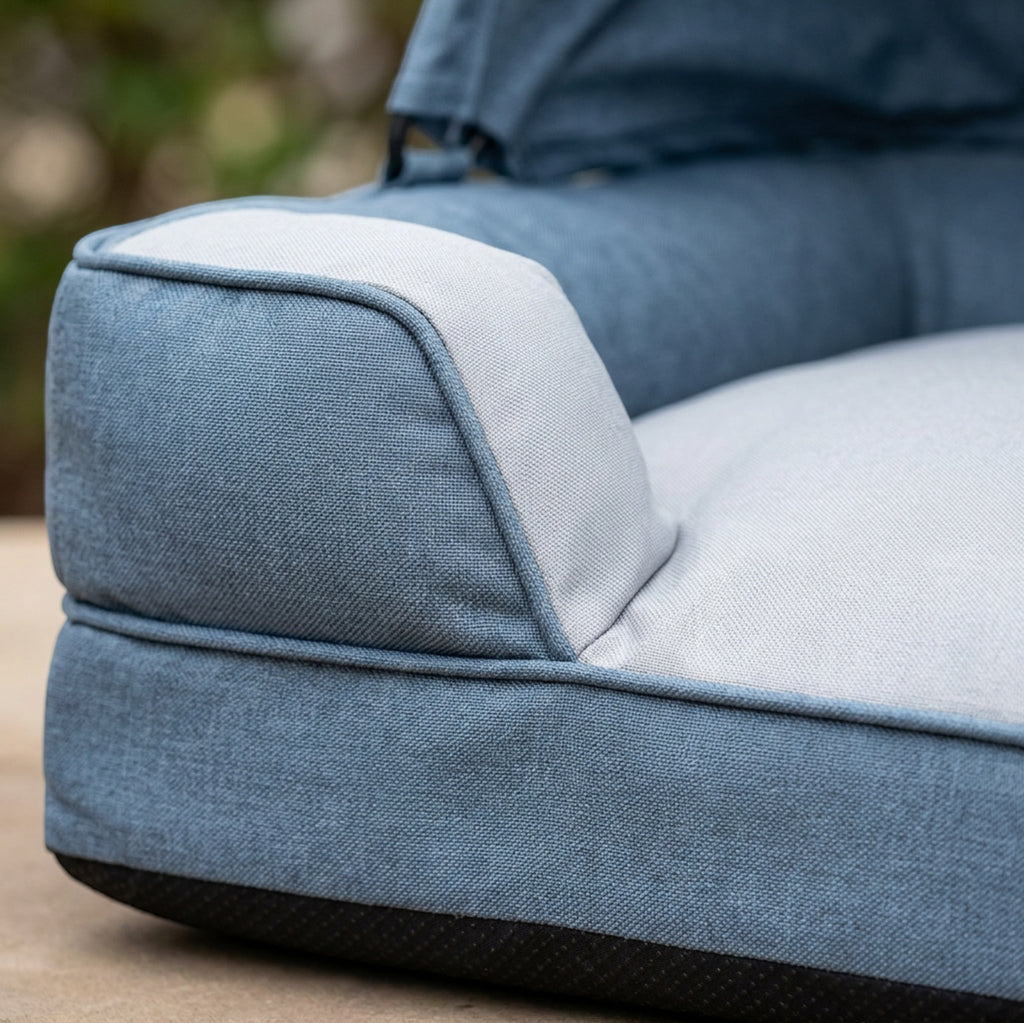 Vzno Canopycove Large Hooded Dog Bed Stone Blue 42 x 34 in - Detail view